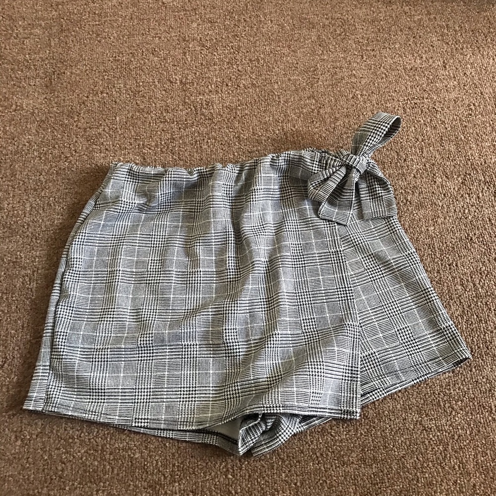 Charlotte Russe Skort